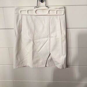 SHEIN White Faux Leather Pencil Skirt